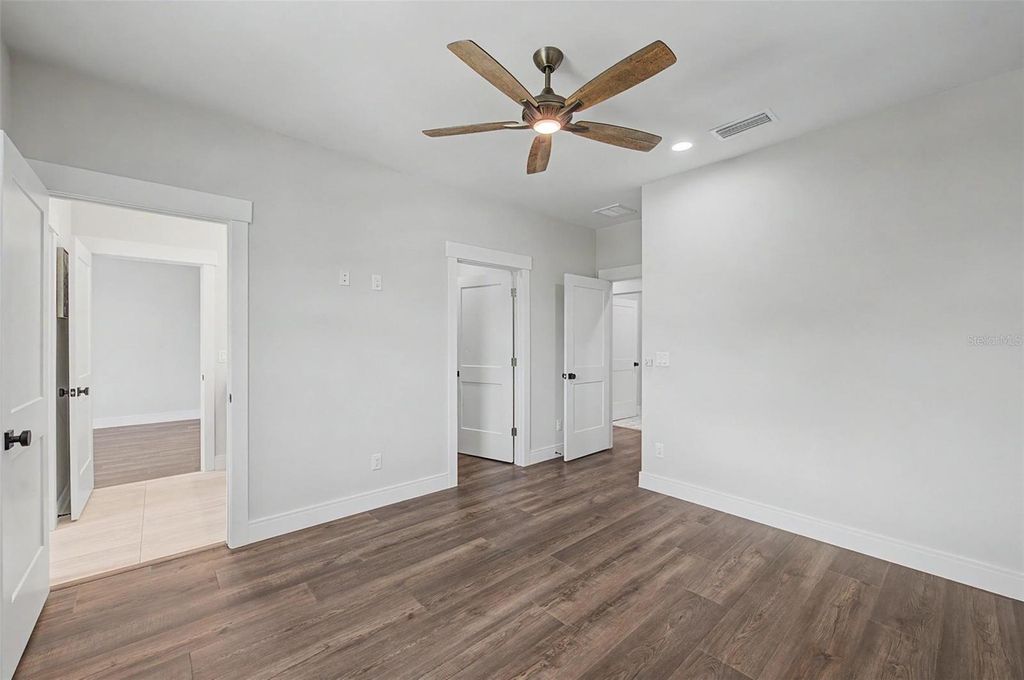 Image 33 of property listing at 110 S ARRAWANA AVENUE 2, Tampa, FL 33609