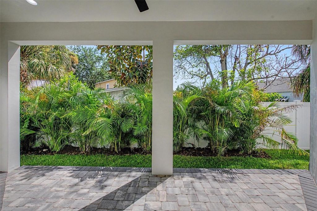 Image 49 of property listing at 110 S ARRAWANA AVENUE 2, Tampa, FL 33609