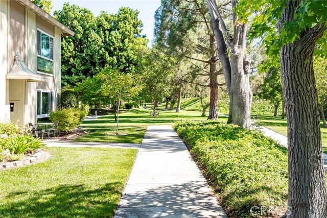 77 Calle Aragon C, Laguna Woods, CA 92637