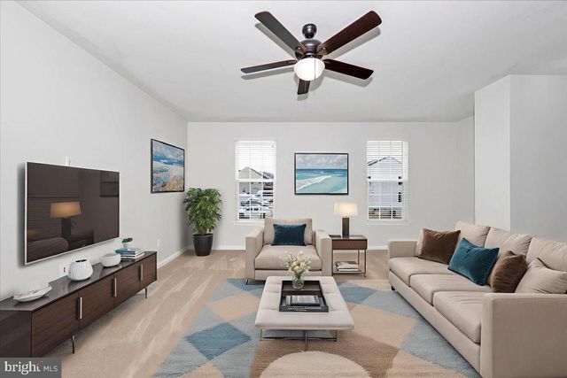 105 MONTREAL WAY, Falling Waters, WV 25419