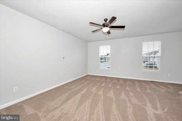 105 MONTREAL WAY, Falling Waters, WV 25419