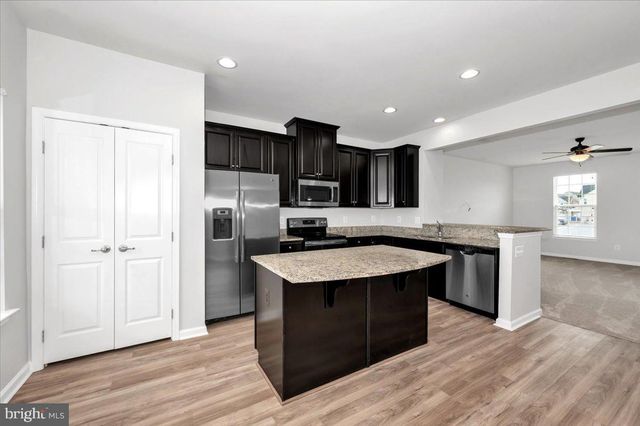 105 MONTREAL WAY, Falling Waters, WV 25419