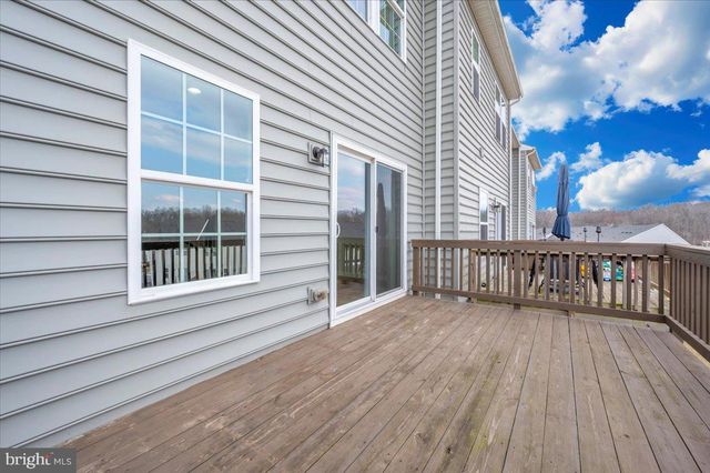 105 MONTREAL WAY, Falling Waters, WV 25419