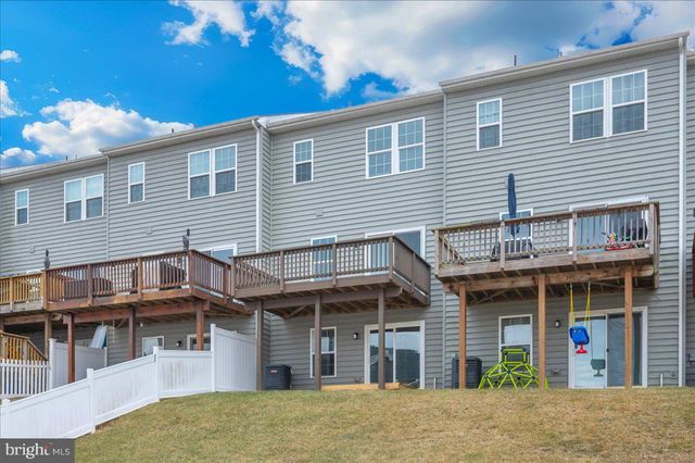 105 MONTREAL WAY, Falling Waters, WV 25419