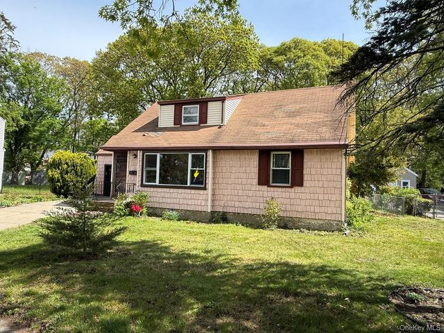 539 Mitchell Street, Uniondale, NY 11553