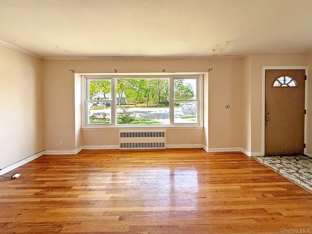 539 Mitchell Street, Uniondale, NY 11553