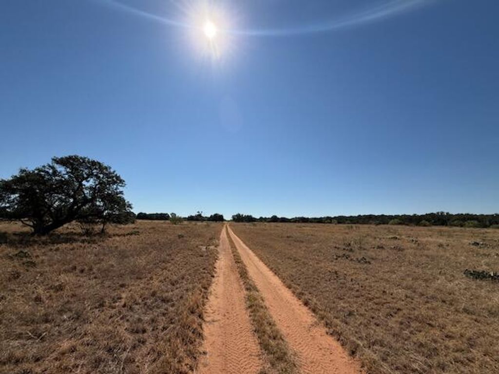 Image 27 of property listing at 1600 N Us Hwy 277, Bronte, TX 76933