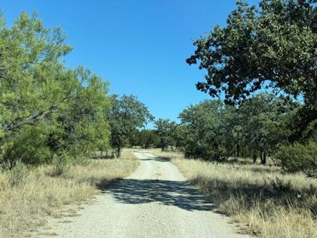 Image 32 of property listing at 1600 N Us Hwy 277, Bronte, TX 76933