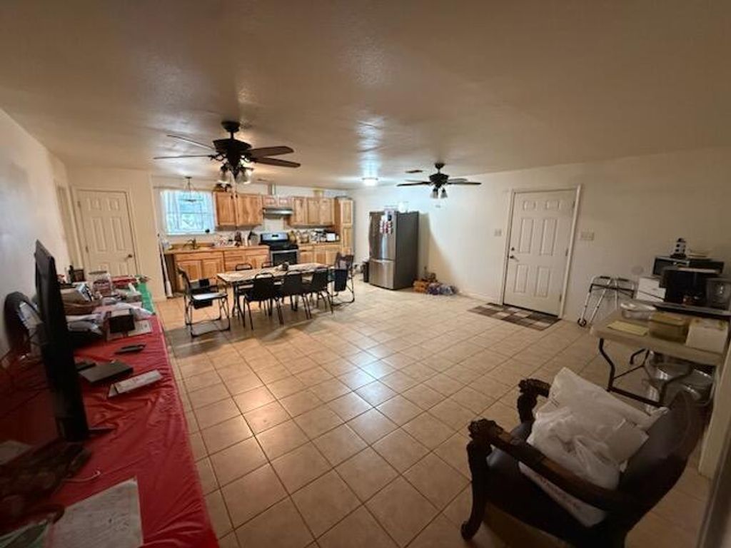 Image 43 of property listing at 1600 N Us Hwy 277, Bronte, TX 76933