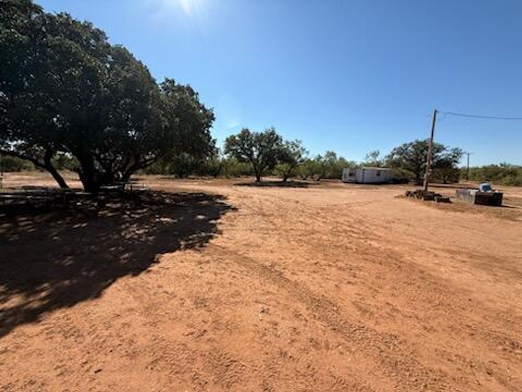 Image 50 of property listing at 1600 N Us Hwy 277, Bronte, TX 76933