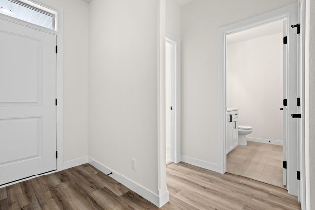 5156 Mira Way W, West Fargo, ND 58078