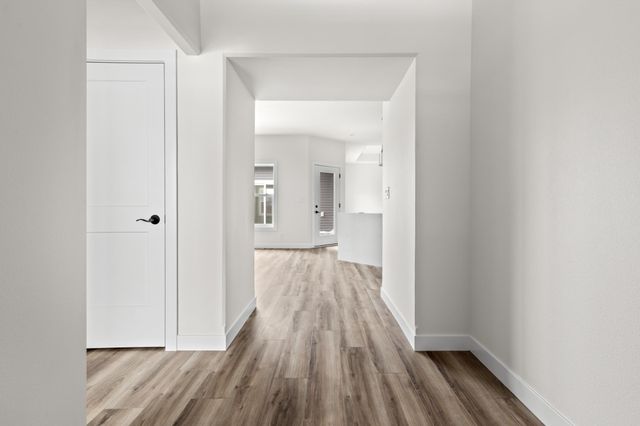 5156 Mira Way W, West Fargo, ND 58078