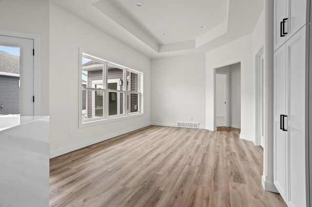 5156 Mira Way W, West Fargo, ND 58078