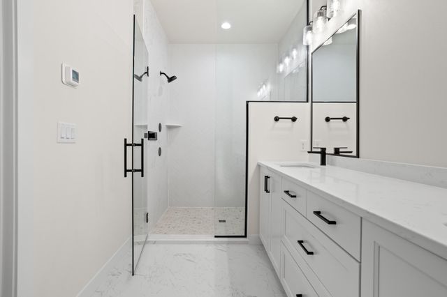 5156 Mira Way W, West Fargo, ND 58078