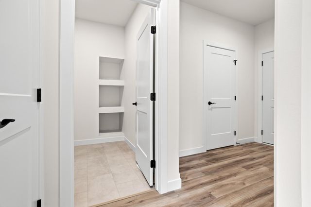 5156 Mira Way W, West Fargo, ND 58078