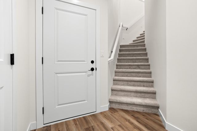 5156 Mira Way W, West Fargo, ND 58078