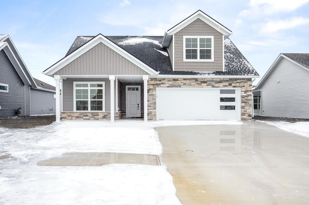 5156 Mira Way W, West Fargo, ND 58078