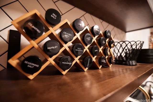 84-965 Farrington Highway A502, Waianae, HI 96792