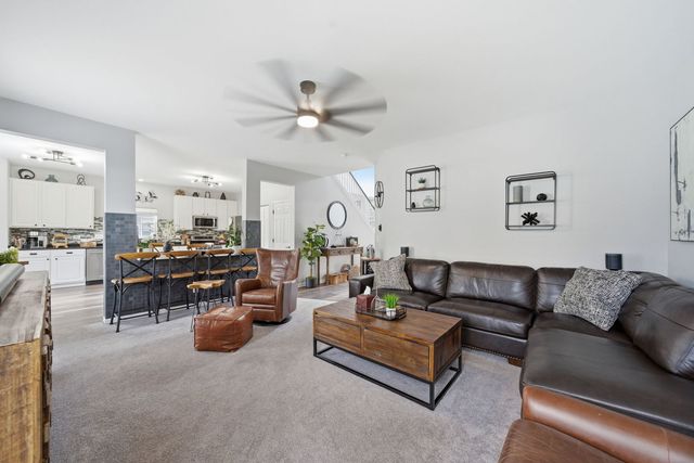 1918 Westridge Boulevard, Bartlett, IL 60103