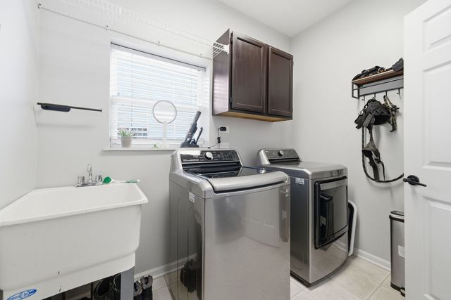 1918 Westridge Boulevard, Bartlett, IL 60103