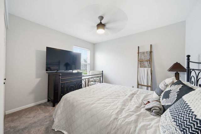 1918 Westridge Boulevard, Bartlett, IL 60103