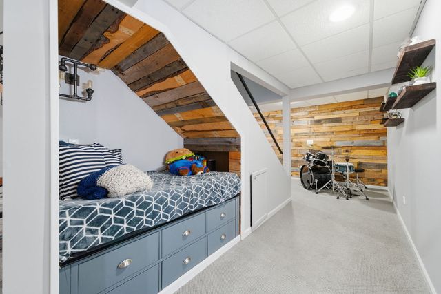 1918 Westridge Boulevard, Bartlett, IL 60103