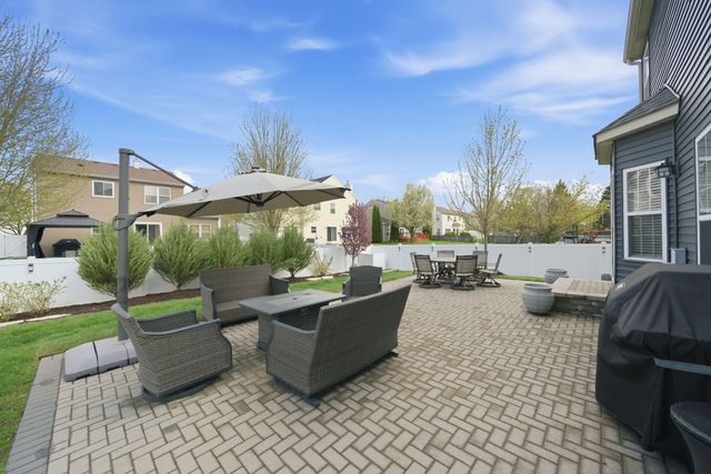 1918 Westridge Boulevard, Bartlett, IL 60103