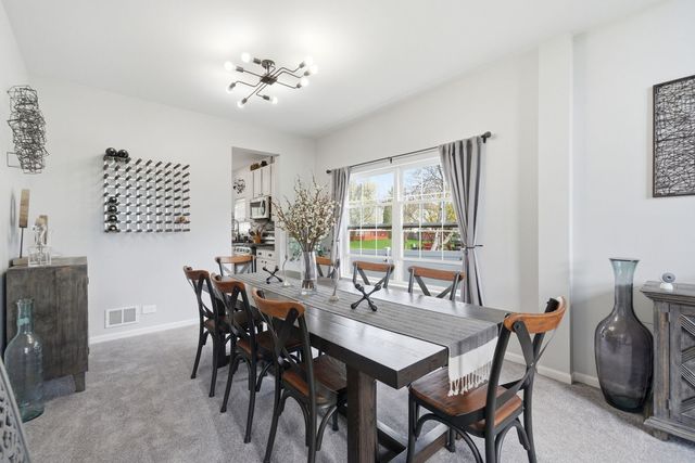 1918 Westridge Boulevard, Bartlett, IL 60103