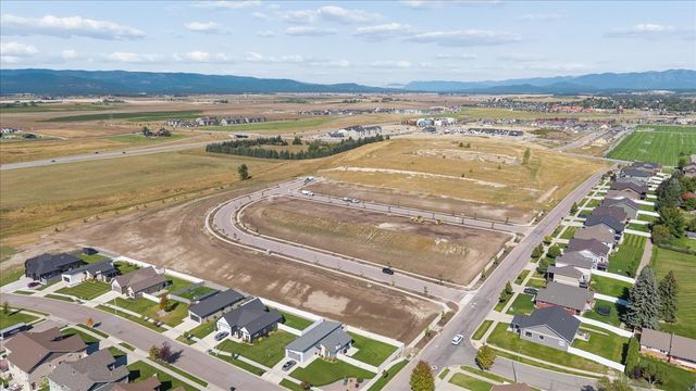 712 Crown Ridge Drive, Kalispell, MT 59901 property photo