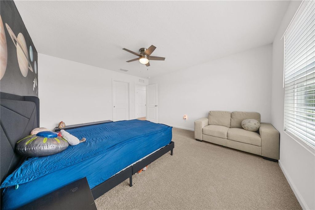 Image 37 of property listing at 12918 PROMISE PLACE, Orlando, FL 32832
