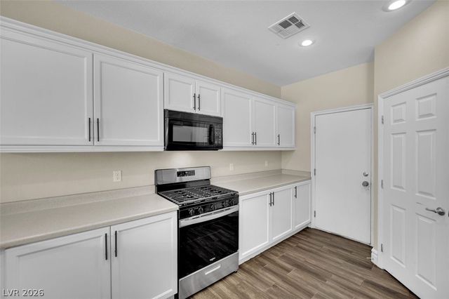 9782 Valmeyer Avenue, Las Vegas, NV 89148