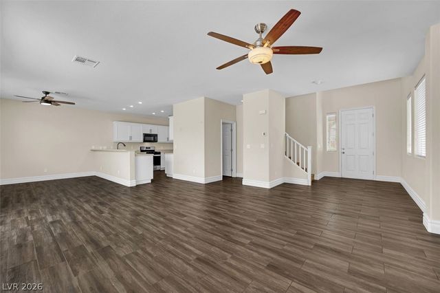9782 Valmeyer Avenue, Las Vegas, NV 89148