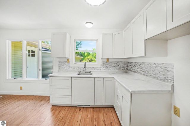 8220 E Upham Drive, Mt Pleasant, MI 48858