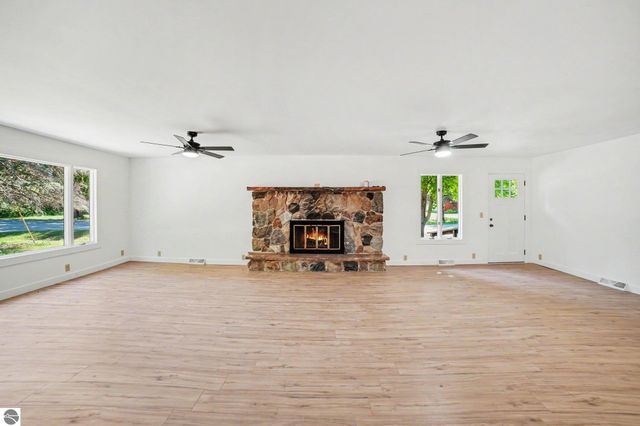 8220 E Upham Drive, Mt Pleasant, MI 48858