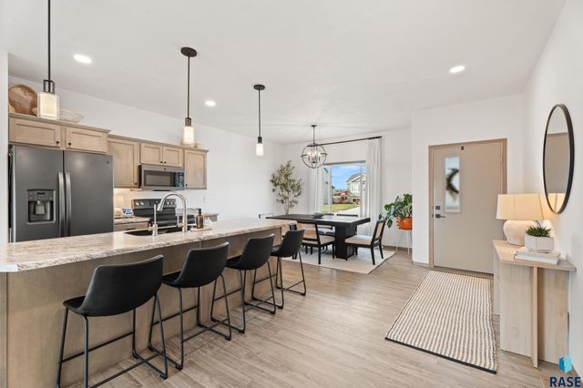 719 Prairieside Trl Trail, Harrisburg, SD 57032