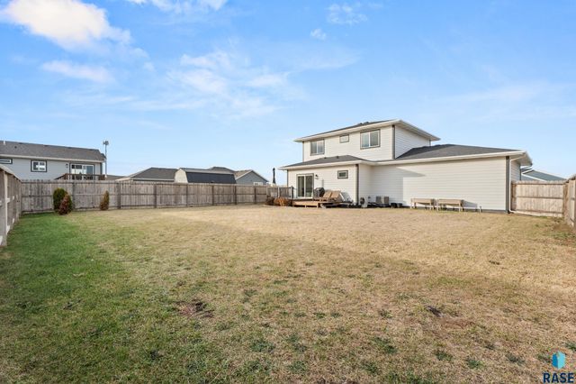 719 Prairieside Trl Trail, Harrisburg, SD 57032