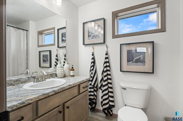 719 Prairieside Trl Trail, Harrisburg, SD 57032