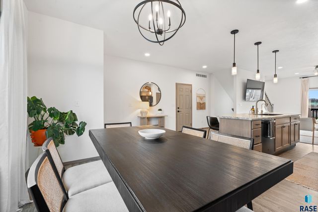 719 Prairieside Trl Trail, Harrisburg, SD 57032