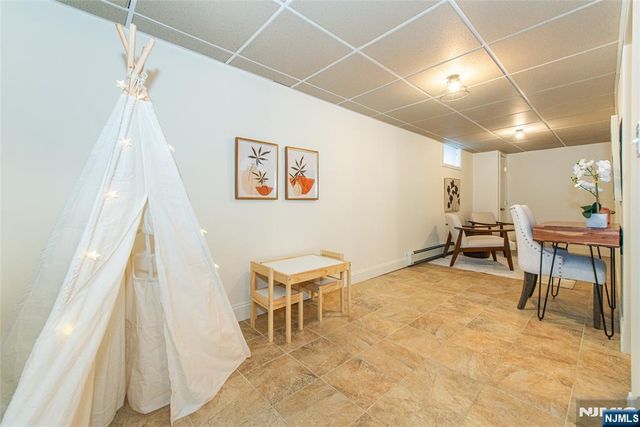 16 Chestnut Place, Nutley, NJ 07110