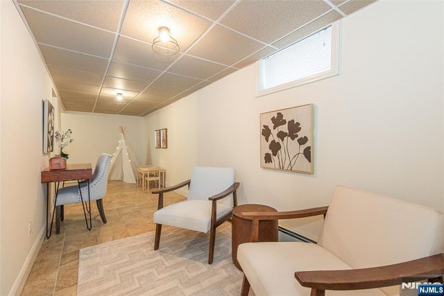 16 Chestnut Place, Nutley, NJ 07110