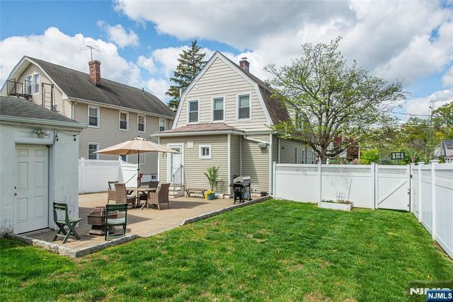 16 Chestnut Place, Nutley, NJ 07110