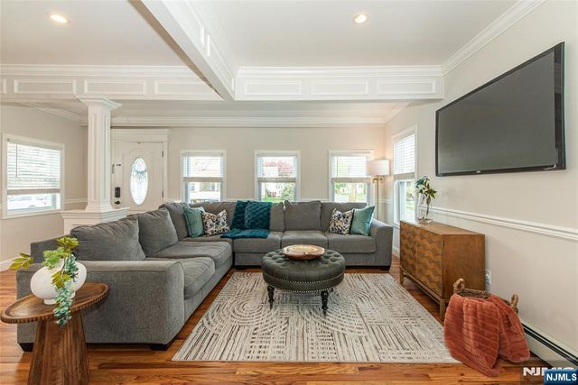 16 Chestnut Place, Nutley, NJ 07110