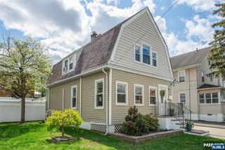 16 Chestnut Place, Nutley, NJ 07110