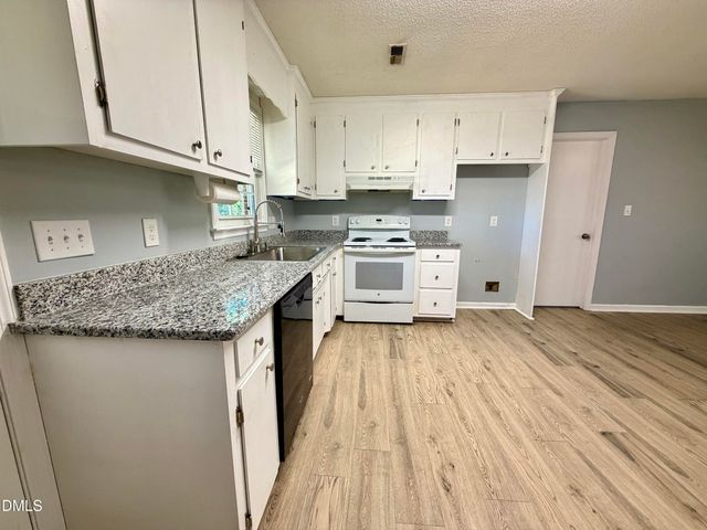 115 Violet Lane, Coats, NC 27521