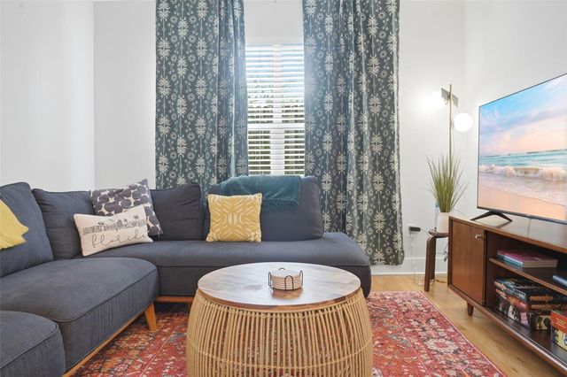 1408 E RIDGEWOOD STREET, Orlando, FL 32803