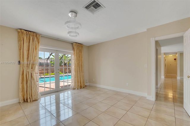 8275 SW 206th Ter, Cutler Bay, FL 33189