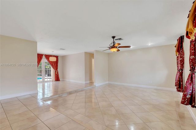 8275 SW 206th Ter, Cutler Bay, FL 33189