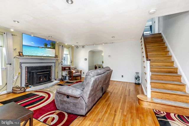 320 PROSPECT RD, Springfield, PA 19064