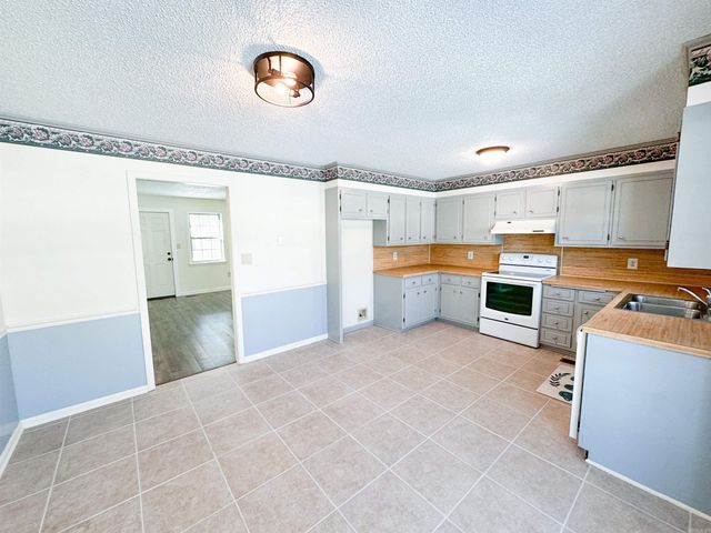 7 Boysenberry Lane, Searcy, AR 72143