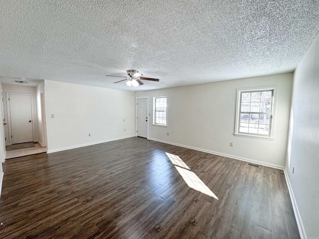 7 Boysenberry Lane, Searcy, AR 72143